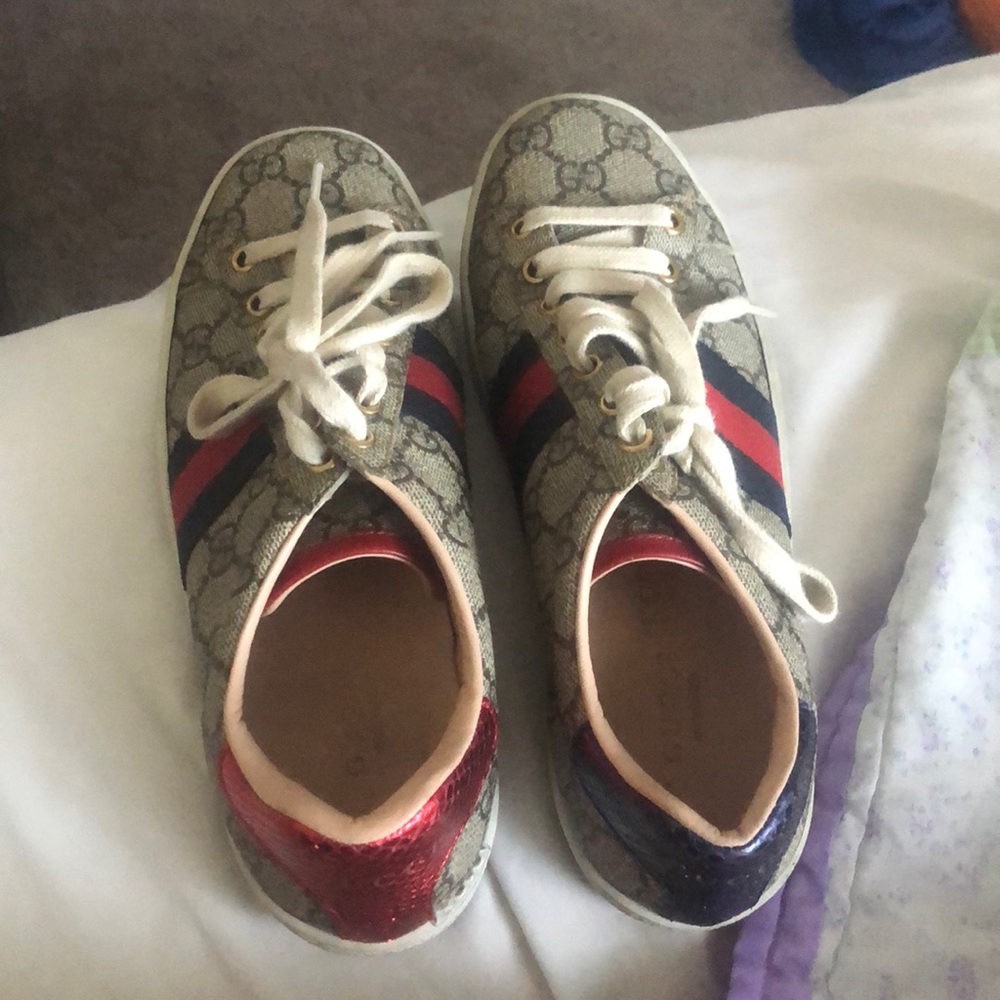Gucci tennis shoes